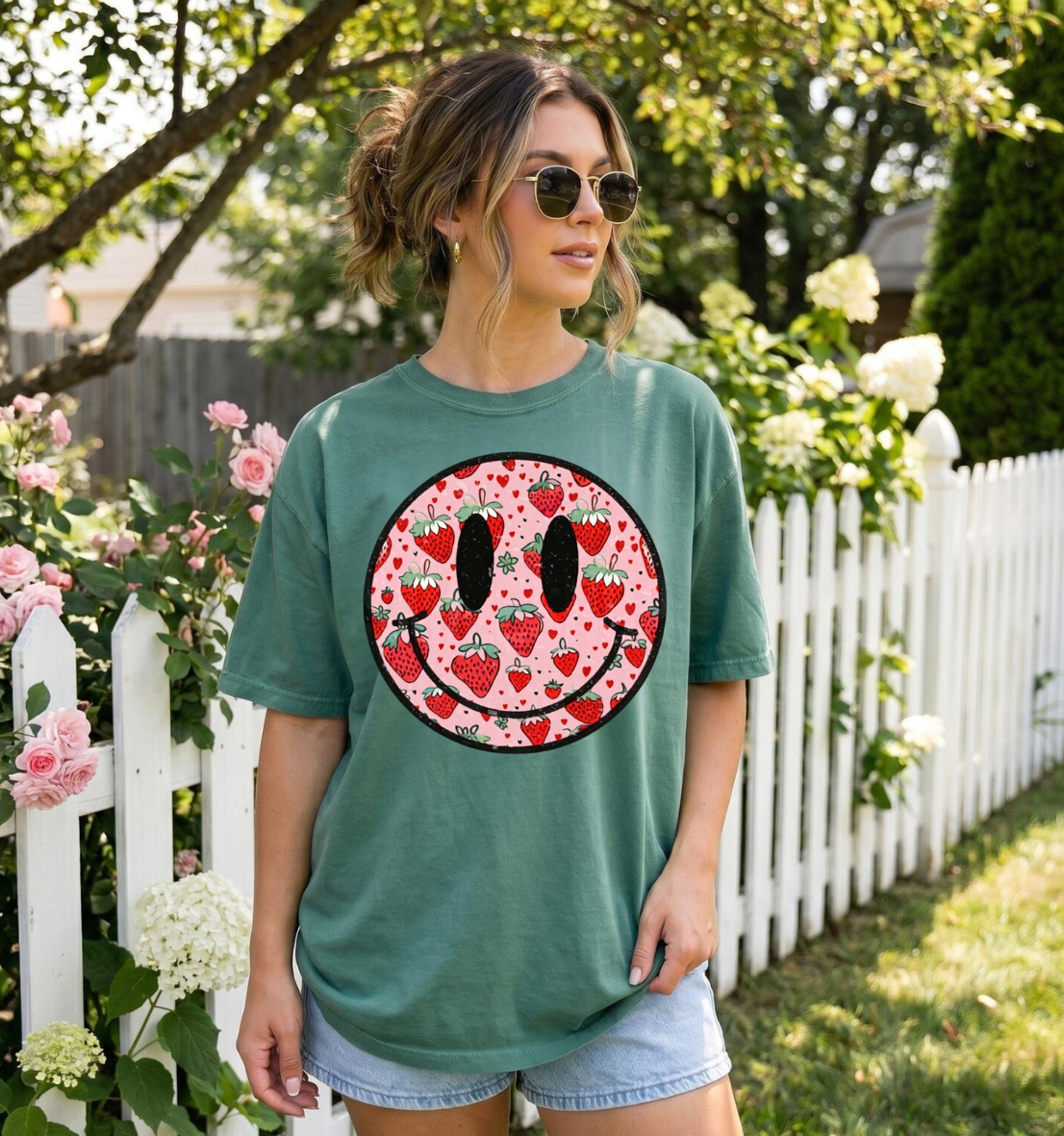 Strawberry Smiley - Glitter Print