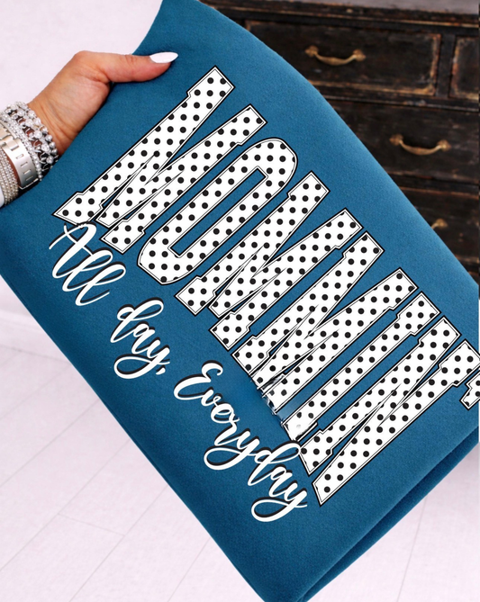 Mommin' Polka Dot